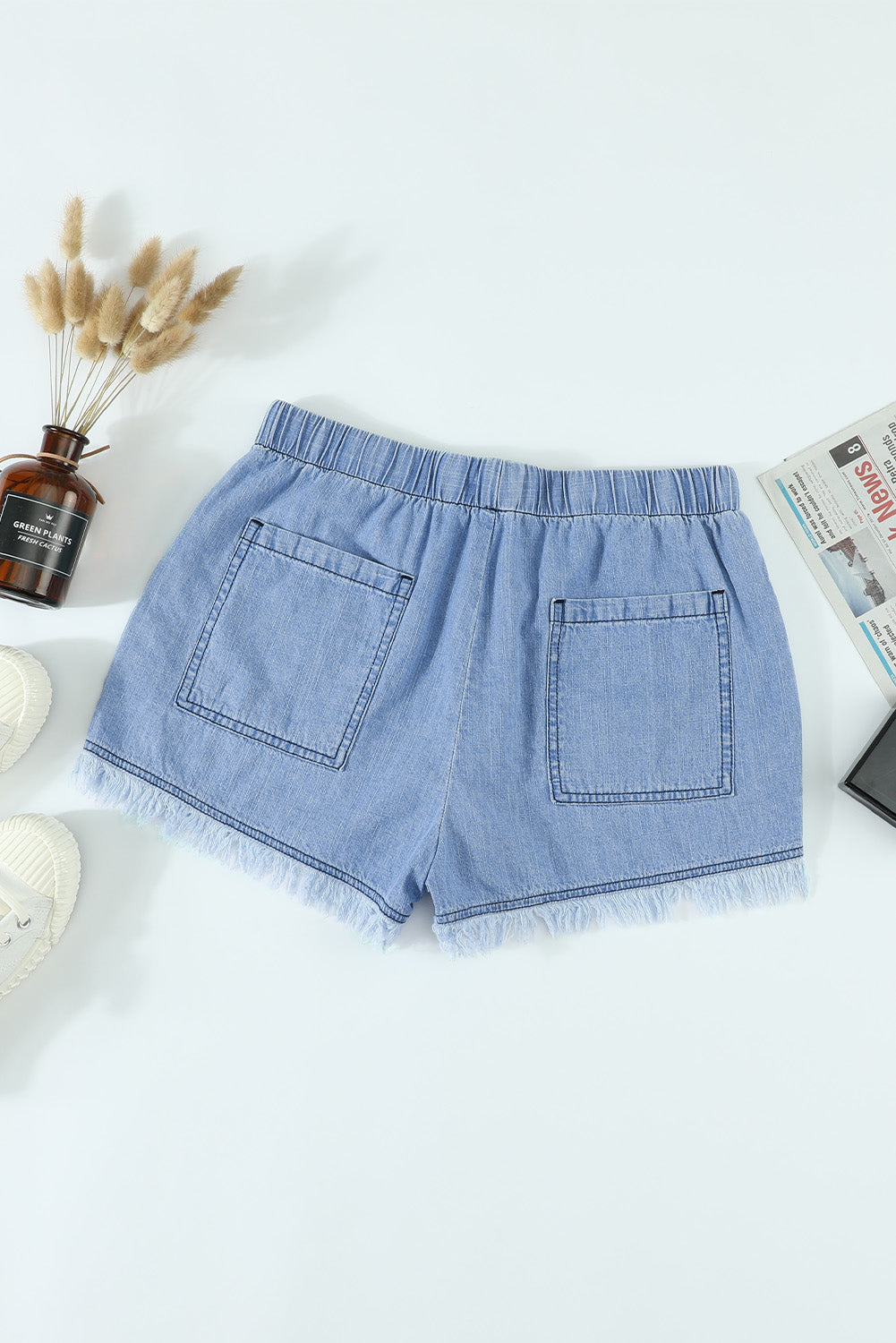 Light Blue Casual Frayed Pocketed Denim Shorts