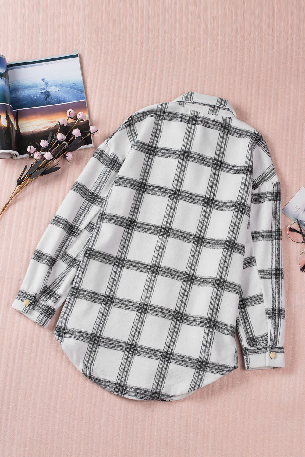 Black Casual Plaid Pattern Buttoned Shirt Shacket with Slit