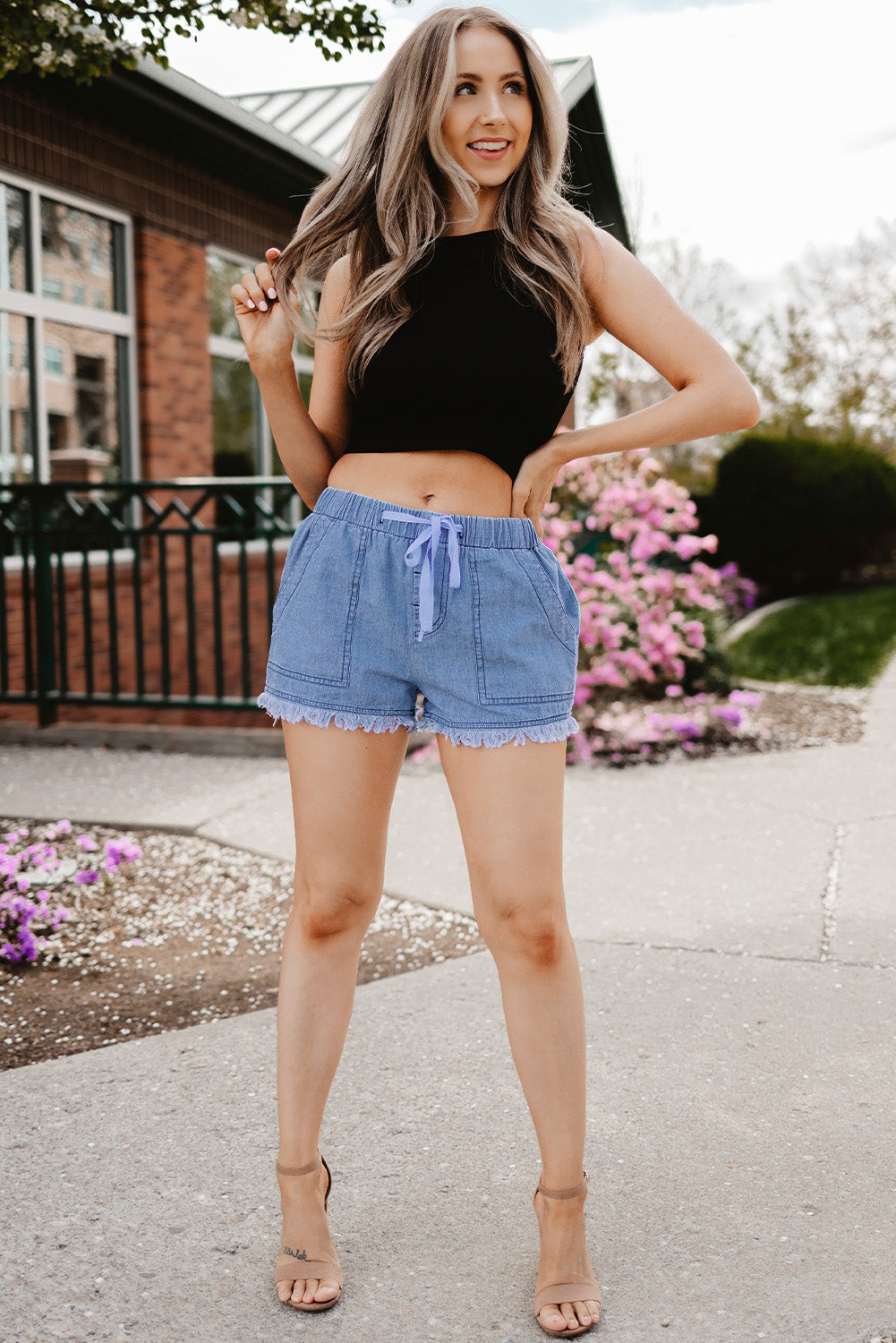 Light Blue Casual Frayed Pocketed Denim Shorts